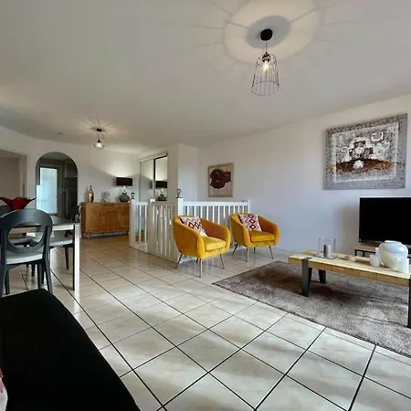 Duplex 70m2 - Vue Cite Medievale - Parking Gratuit