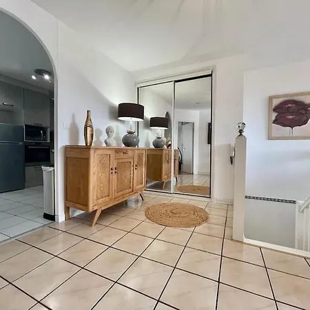 Duplex 70m2 - Vue Cite Medievale - Parking Gratuit Каркассонн