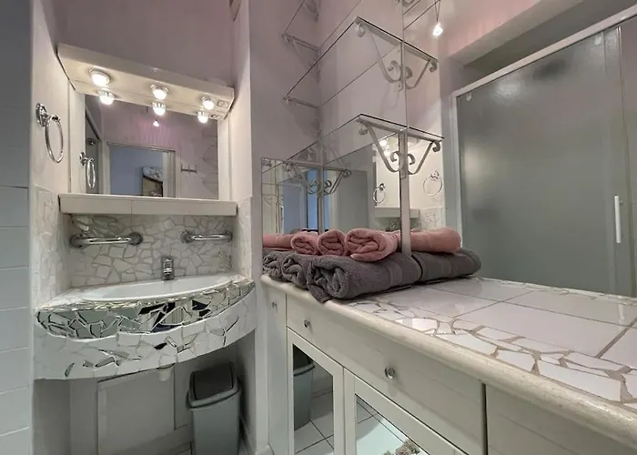 Duplex 70m2 - Vue Cite Medievale - Parking Gratuit